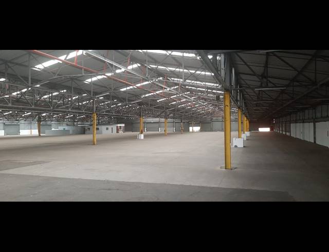 12,800M² WAREHOUSE TO LET IN WESTMEAD